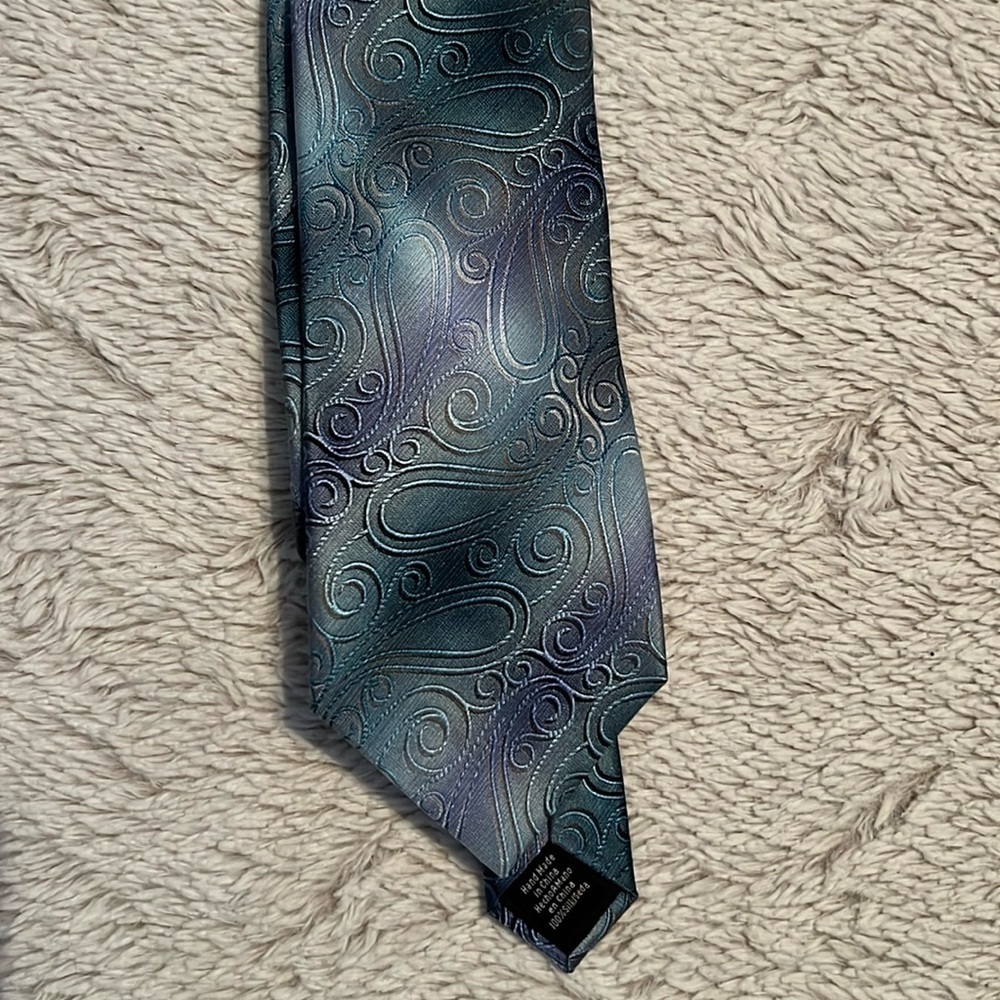 Van Heusen Silk Tie